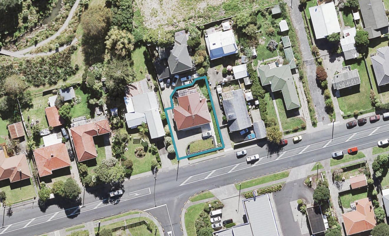 87 Godley Road, Green Bay, Auckland - Carousel 1