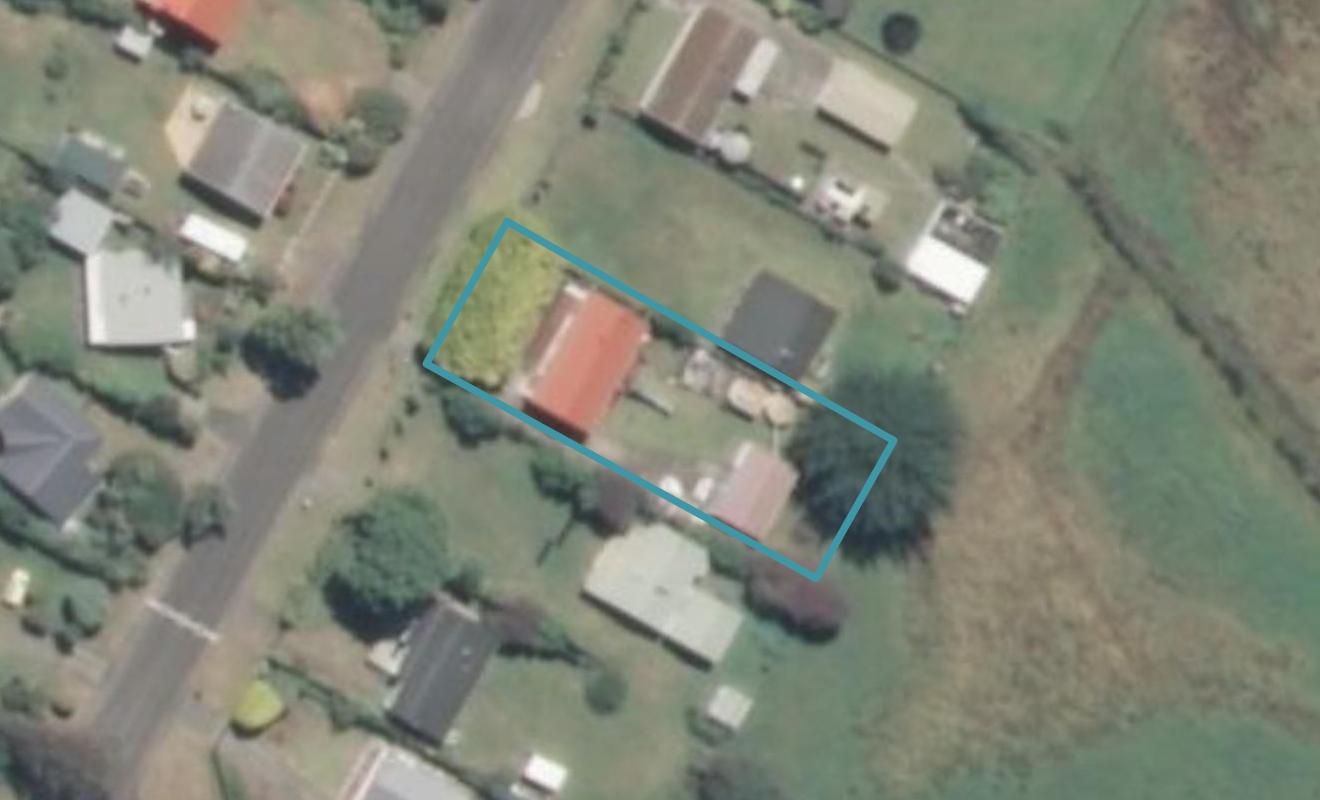 18 Sarah Street, Waikawa Beach, Levin - Carousel 1