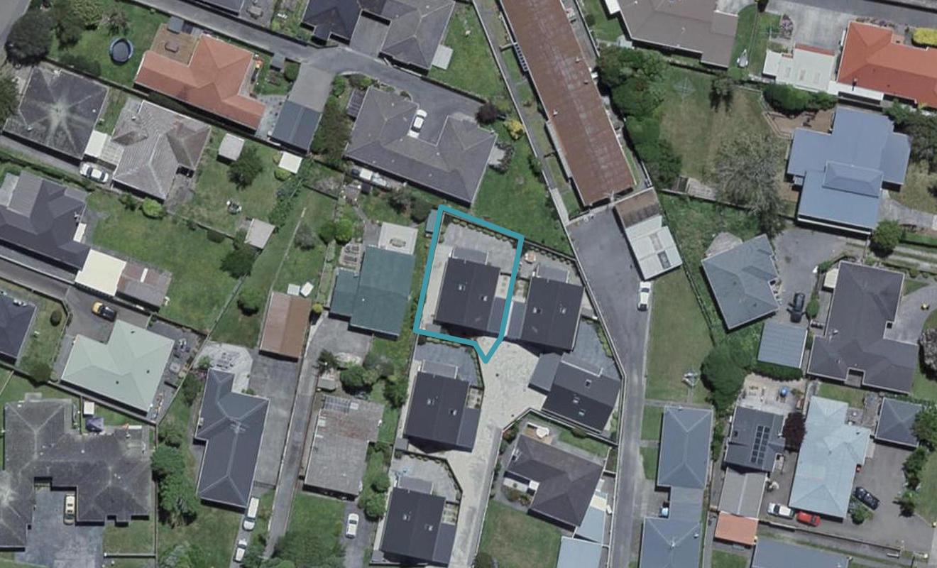 9B Linden Ave, Tawa, Wellington - Carousel 1