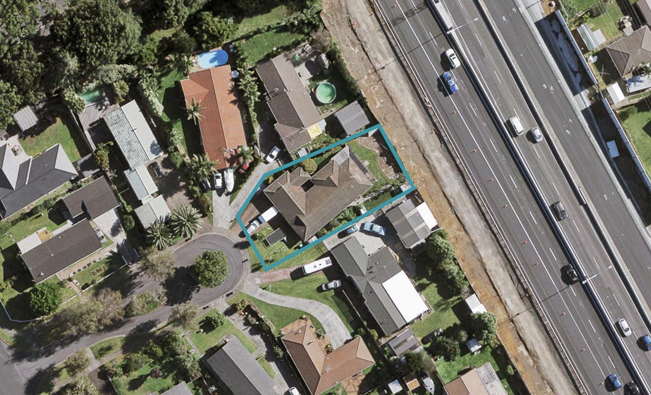 9 Kamulla Court, Conifer Grove, Takanini - Carousel 1