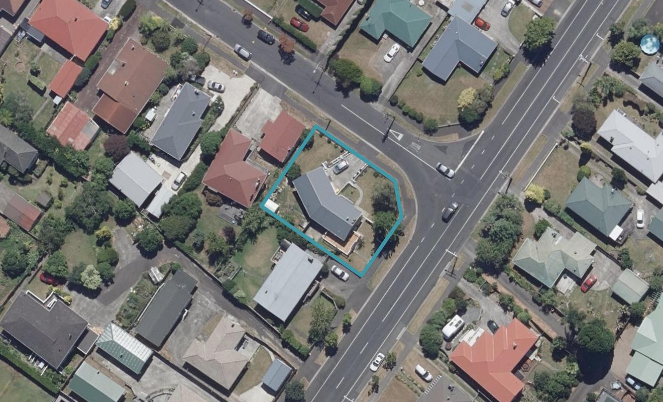 1 Aurora Terrace, Hillcrest, Hamilton - Carousel 1