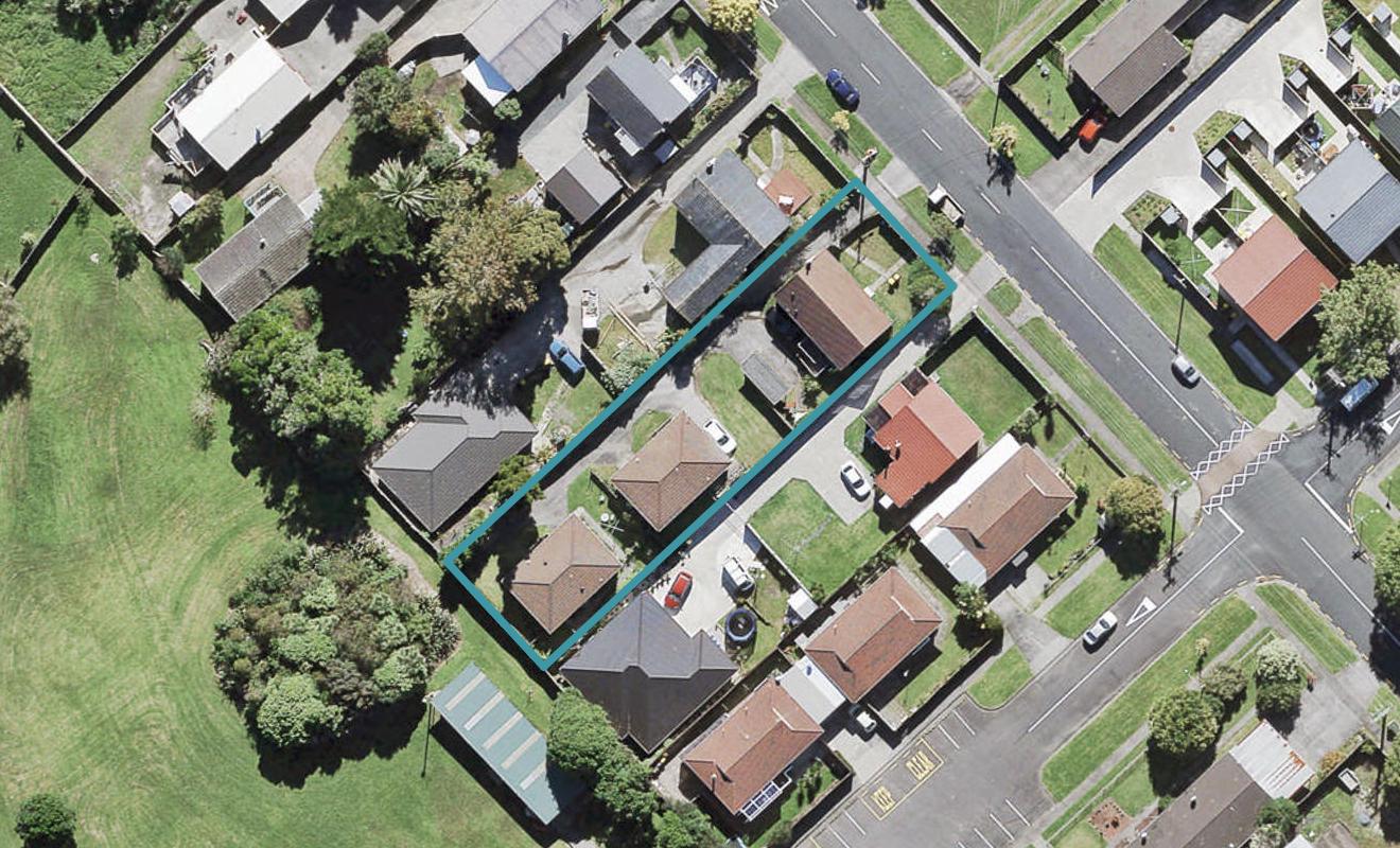 22 Northall Road, New Lynn, Auckland - Carousel 1