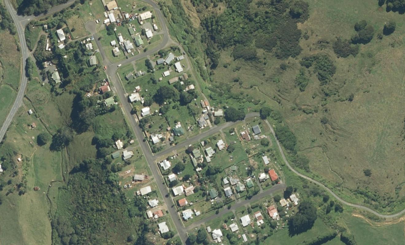 9 Robert Avenue, Pukemiro - Carousel 1