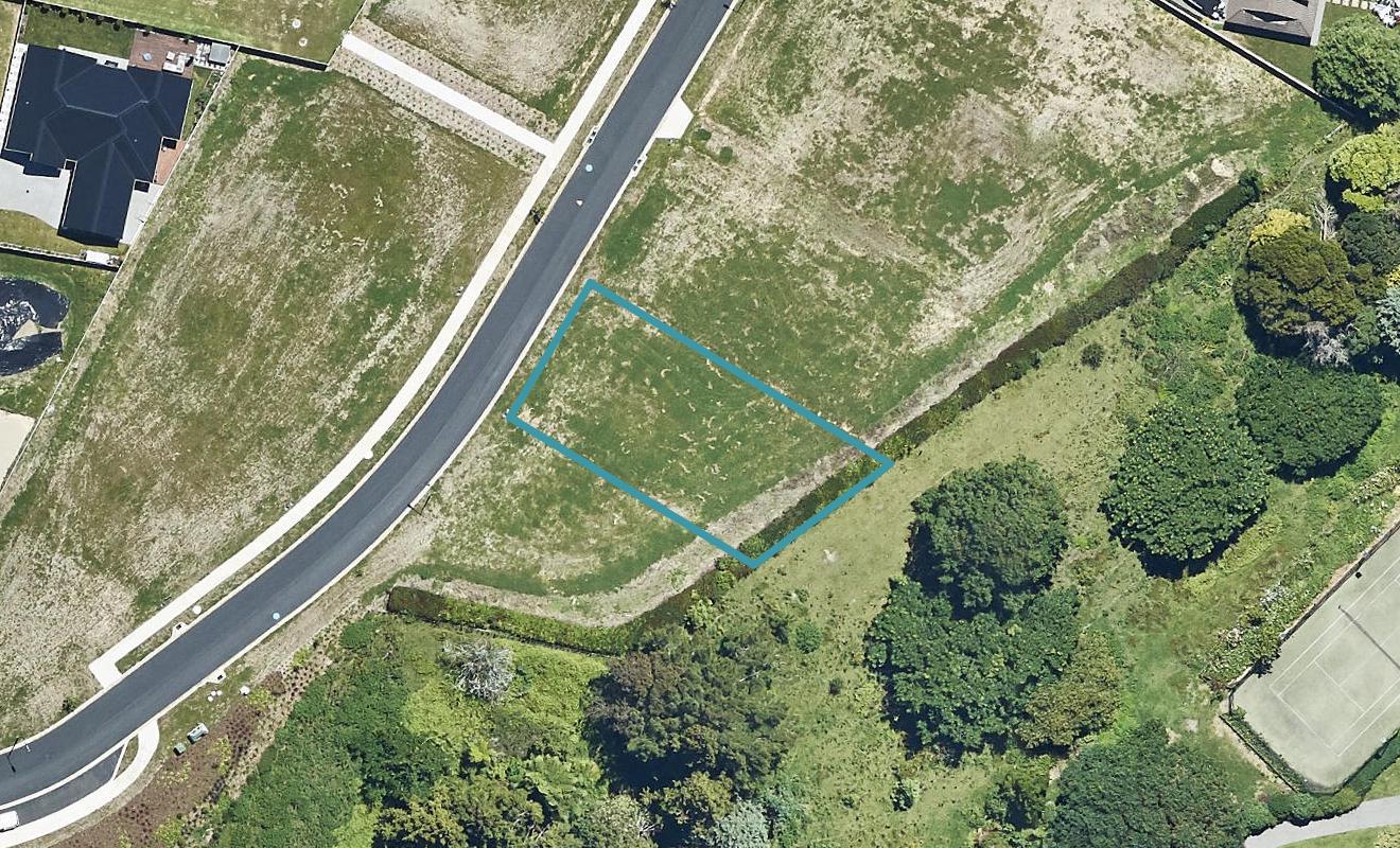 10 Hanlow Place, Pyes Pa, Tauranga - Carousel 1