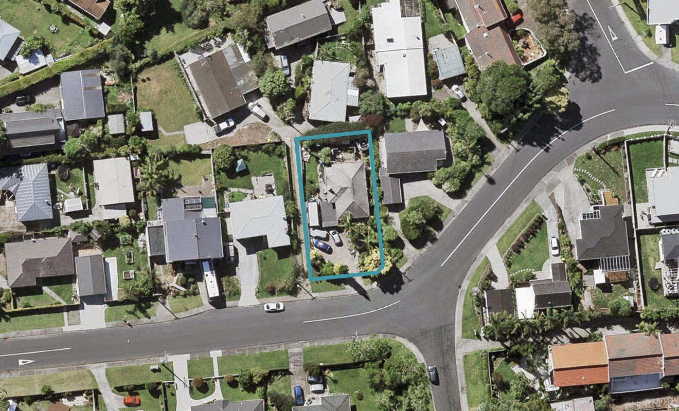 21 Marsh Avenue, Forrest Hill, Auckland - Carousel 1
