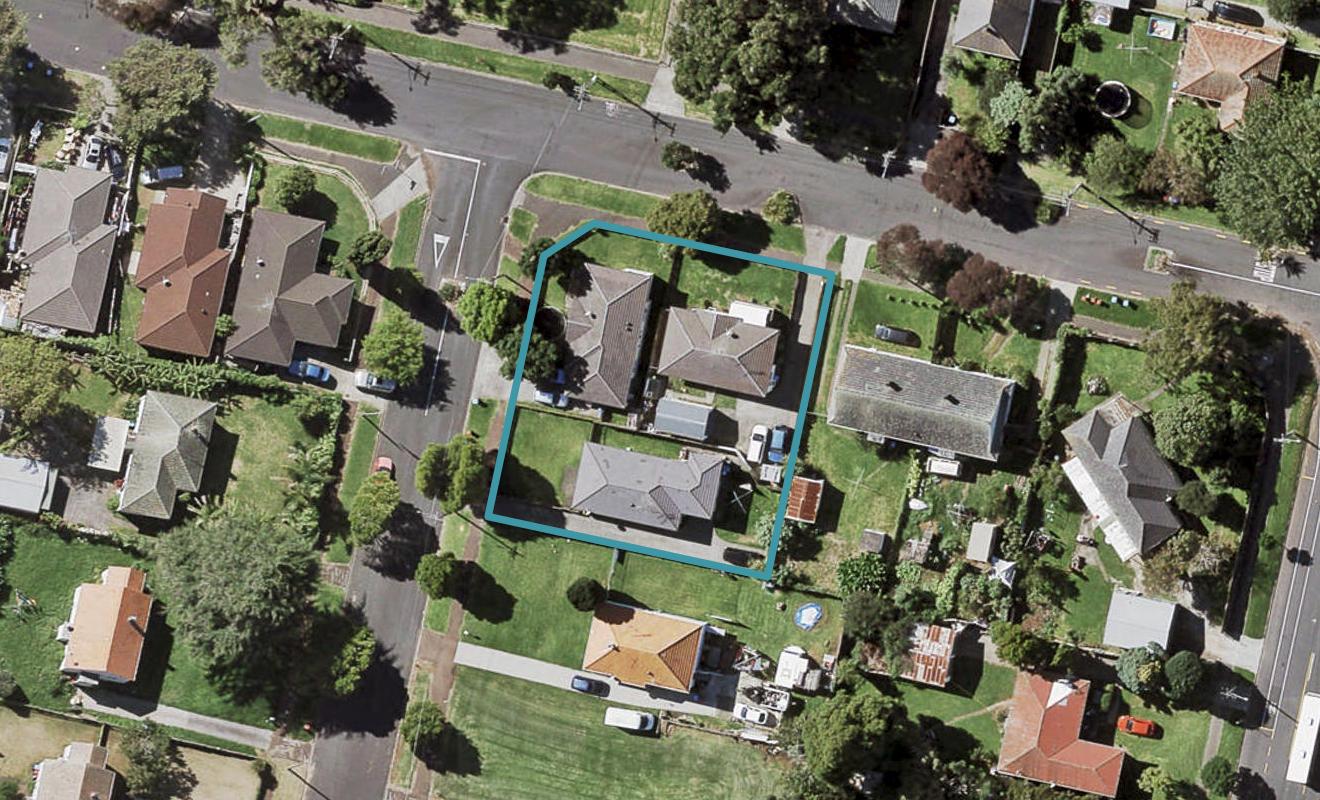 2A Bagnall Avenue, Point England, Auckland - Carousel 1