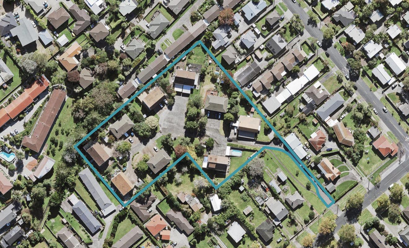 1/43 Seabrook Avenue, New Lynn, Auckland - Carousel 1