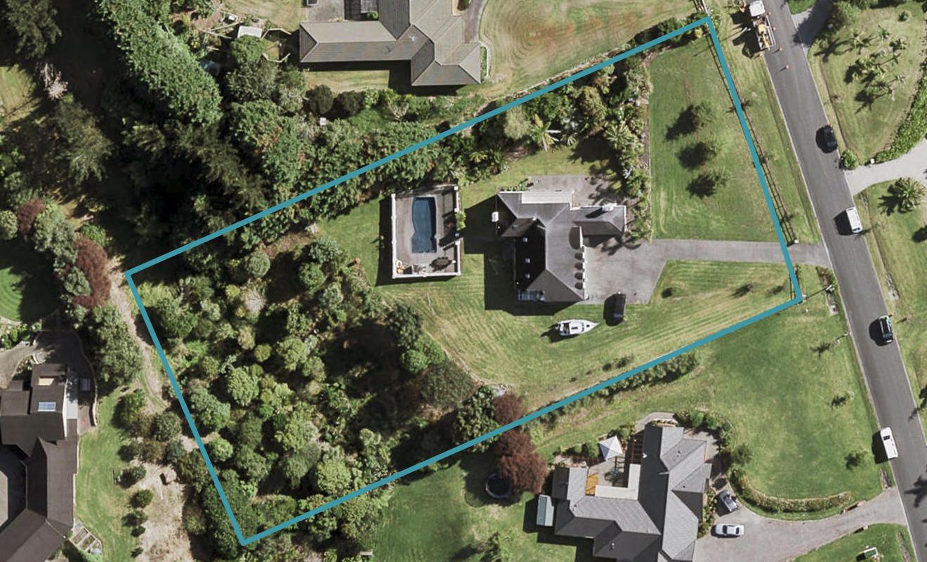 16 Aunceston Rise, Alfriston, Auckland - Carousel 1