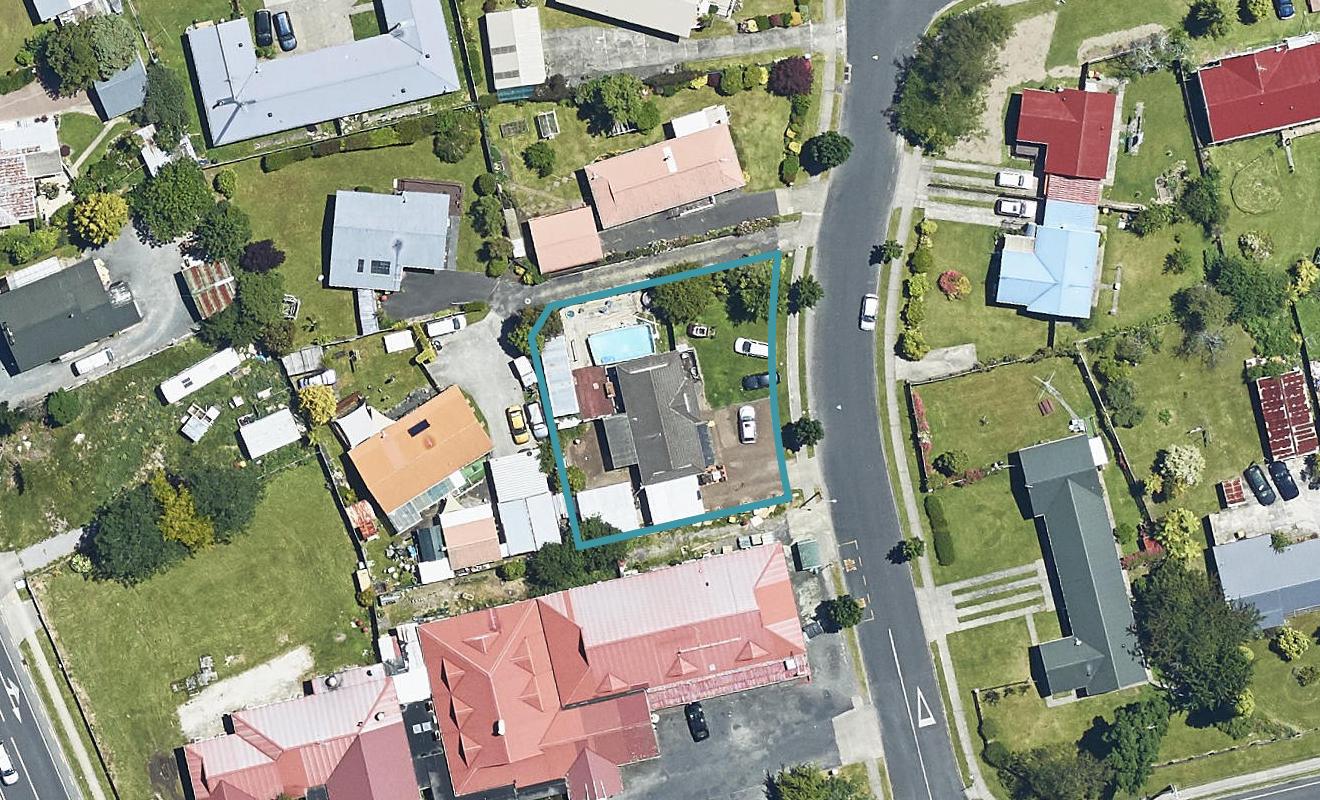 6 Chapman Place, Fairy Springs, Rotorua - Carousel 1