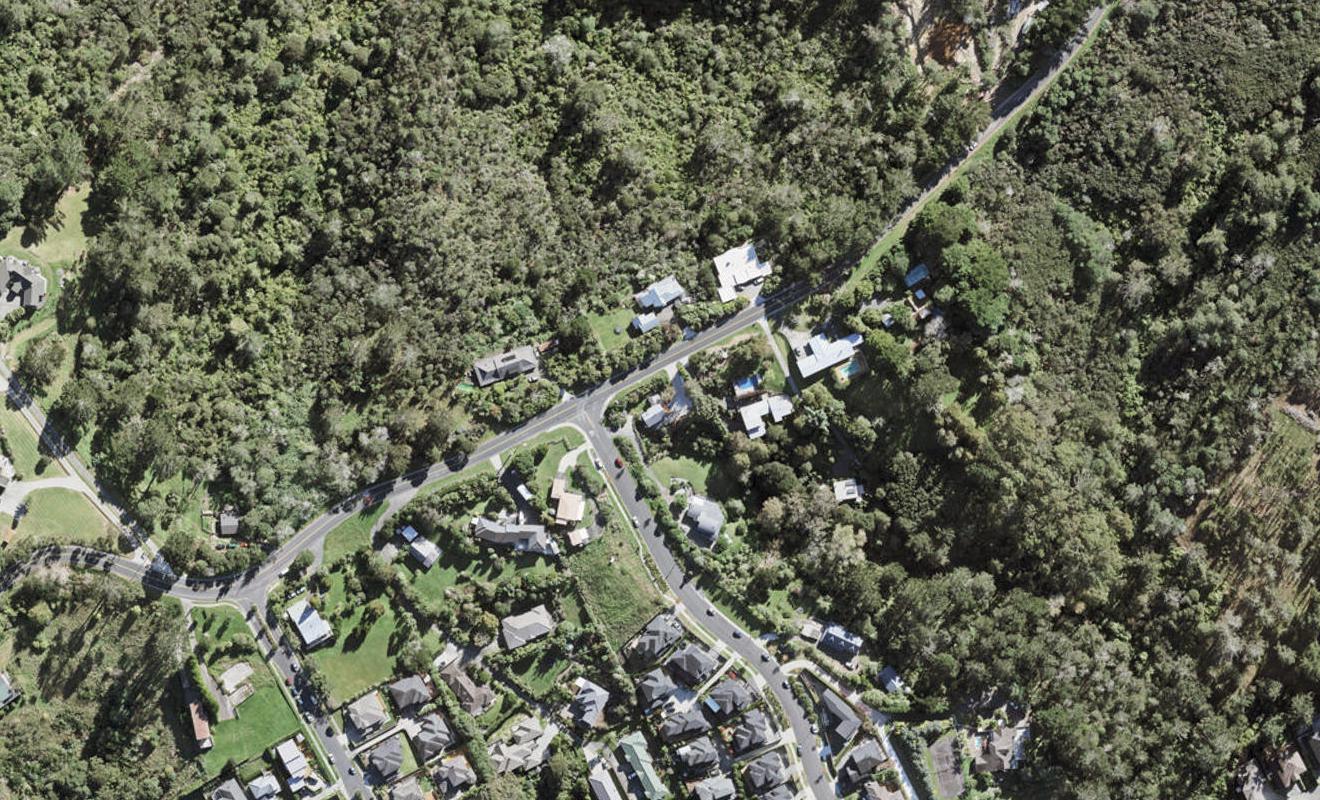43 Lonely Track Road, Fairview Heights, Auckland - Carousel 1