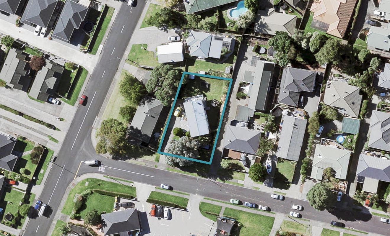 43 Baird Street, Howick, Auckland - Carousel 1