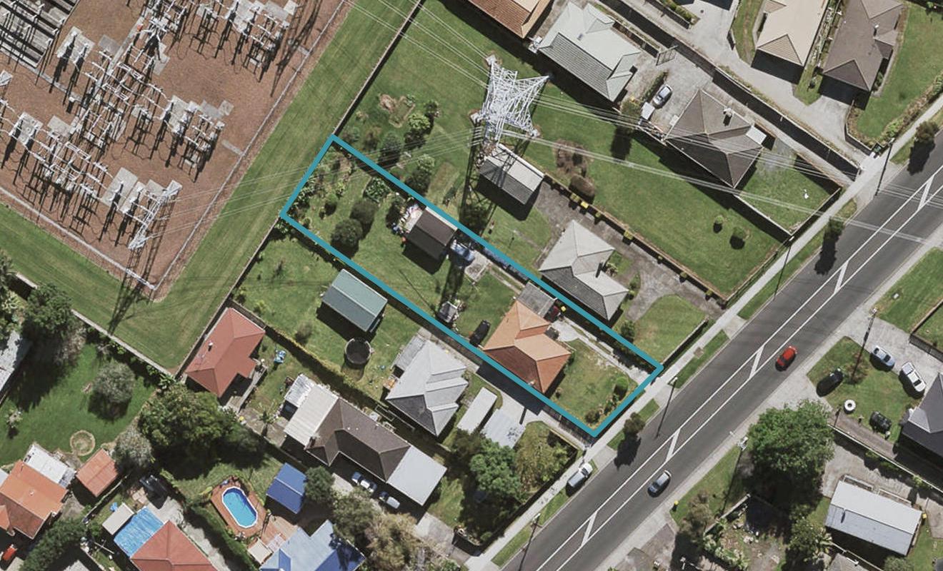 311 Massey Road, Mangere East, Auckland - Carousel 1