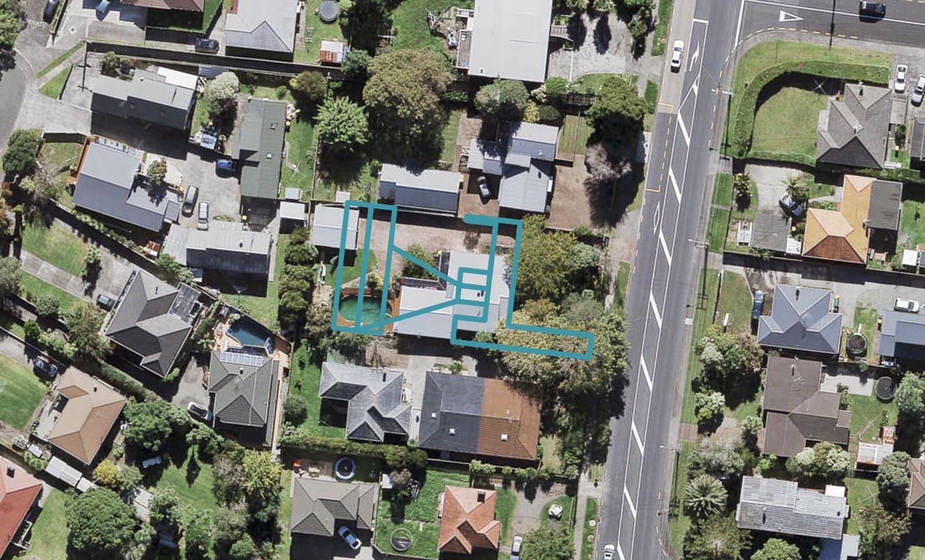 7/58 Te Atatu Road, Te Atatu South, Auckland - Carousel 1