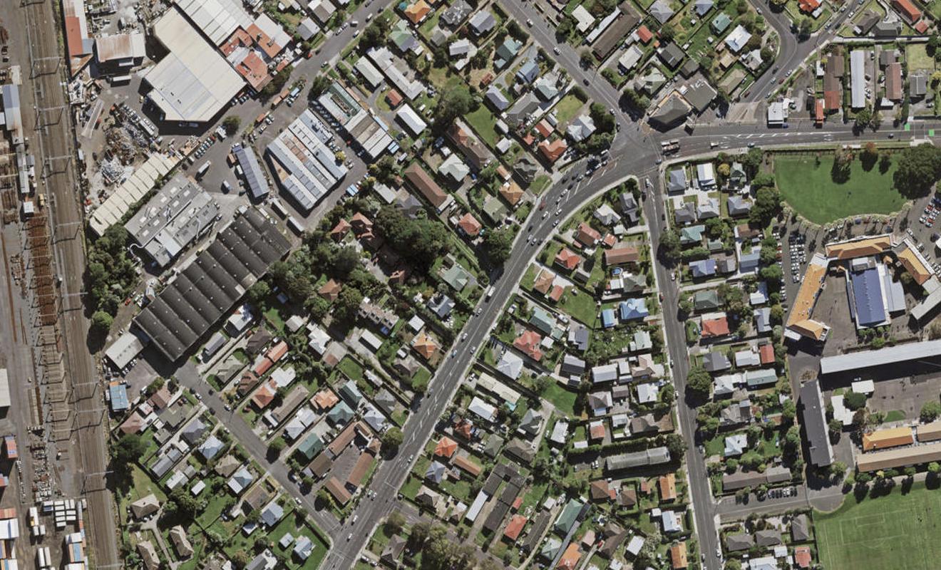 111 Mangere Road, Otahuhu, Auckland - Carousel 1