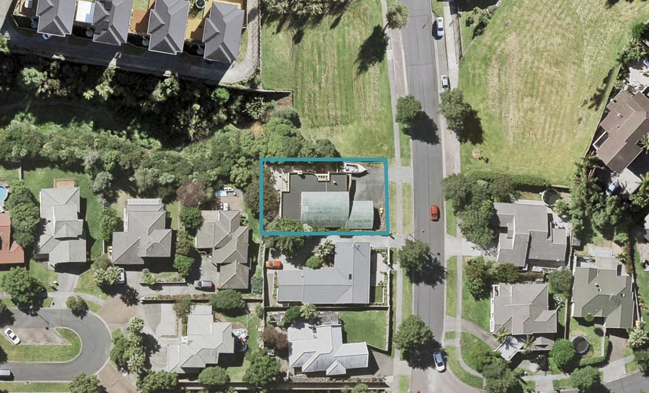 87 Fernhill Way, Oteha, Auckland - Carousel 1