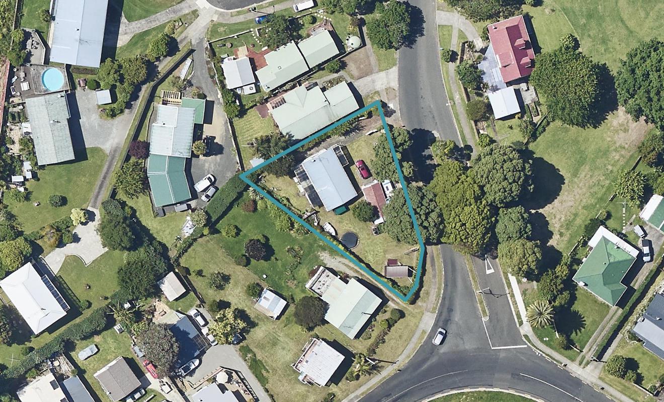 1 Pohutukawa Drive, Athenree, Katikati - Carousel 1