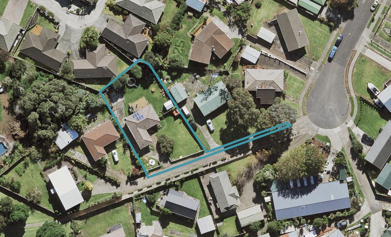 31 Lindis Place, Mangere Bridge, Auckland - Carousel 1