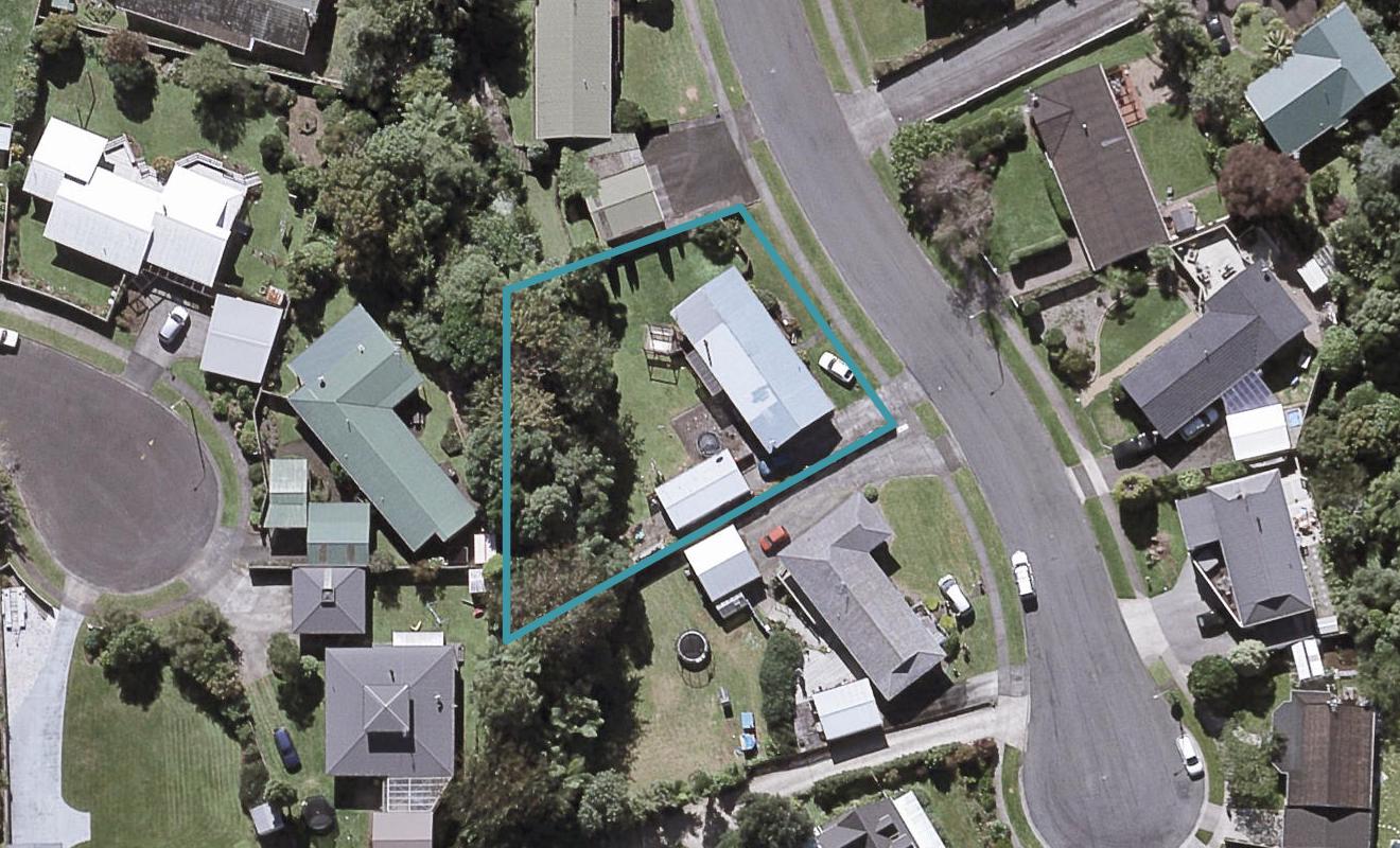 10 Winstone Place, Highlands Park, New Plymouth - Carousel 1