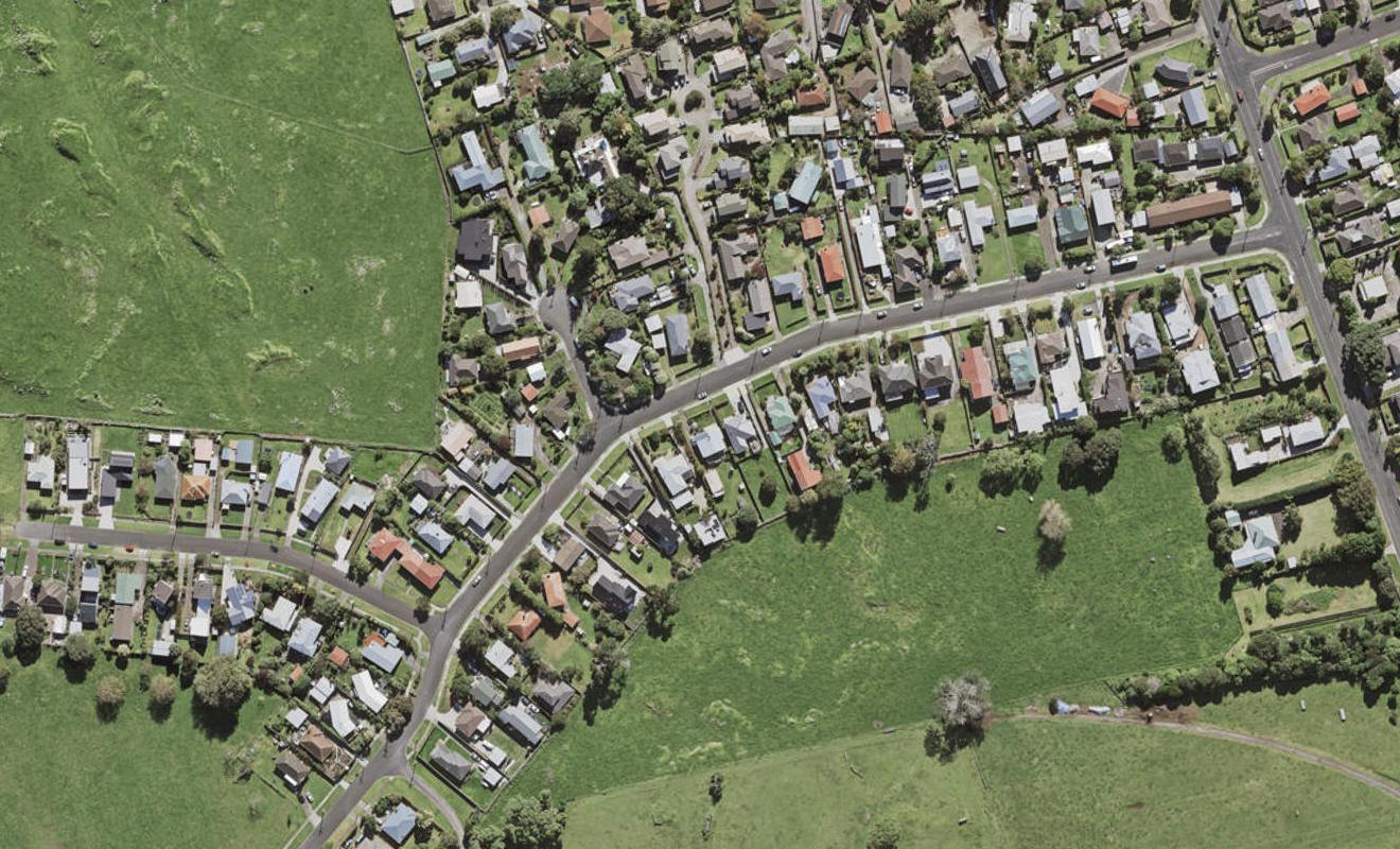 5/30 Wellesley Road, Mangere Bridge, Auckland - Carousel 1