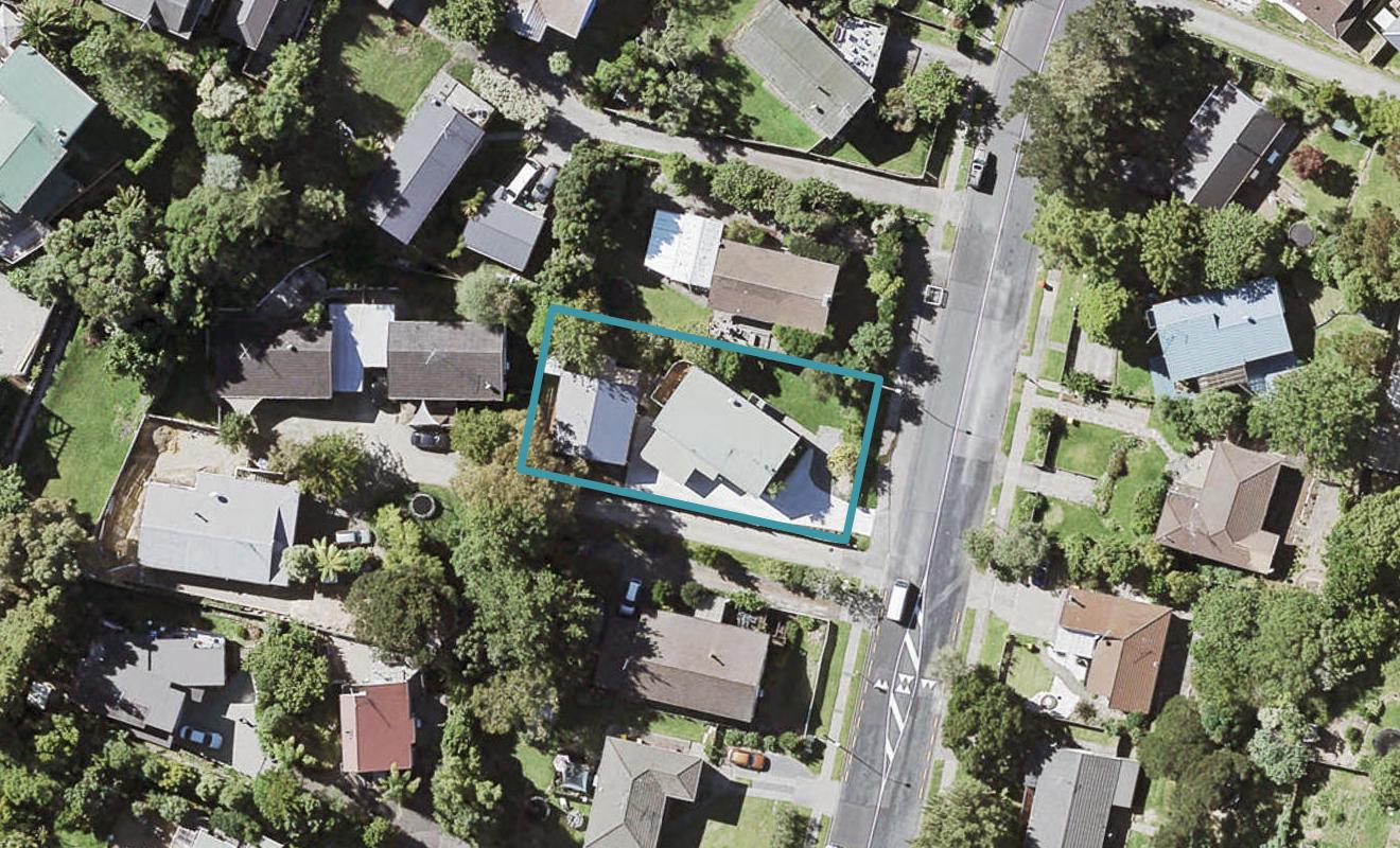 76 Oaktree Avenue, Browns Bay, Auckland - Carousel 1