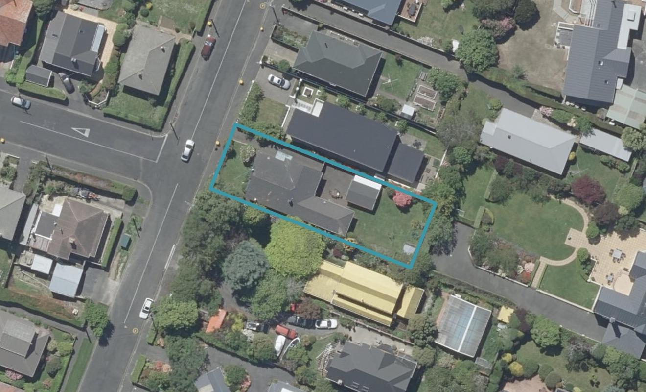 90 Preston Crescent, Belleknowes, Dunedin - Carousel 1