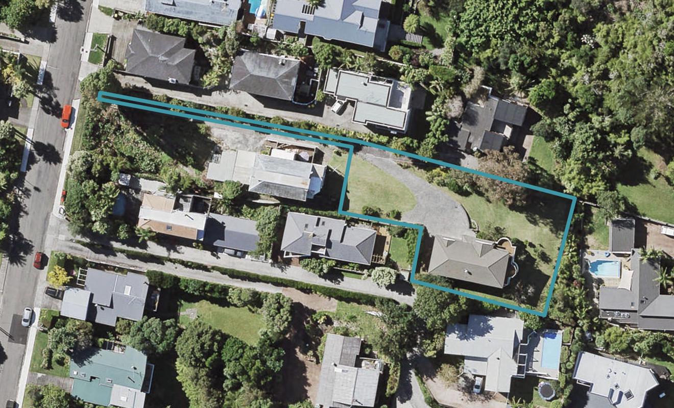 64 Parr Terrace, Castor Bay, Auckland - Carousel 1