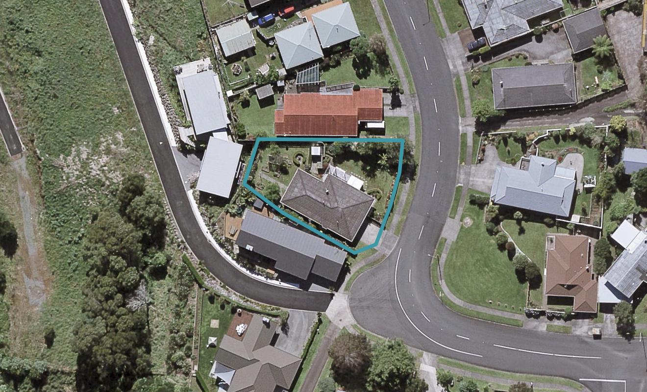 44 Wesley Avenue, Frankleigh Park, New Plymouth - Carousel 1