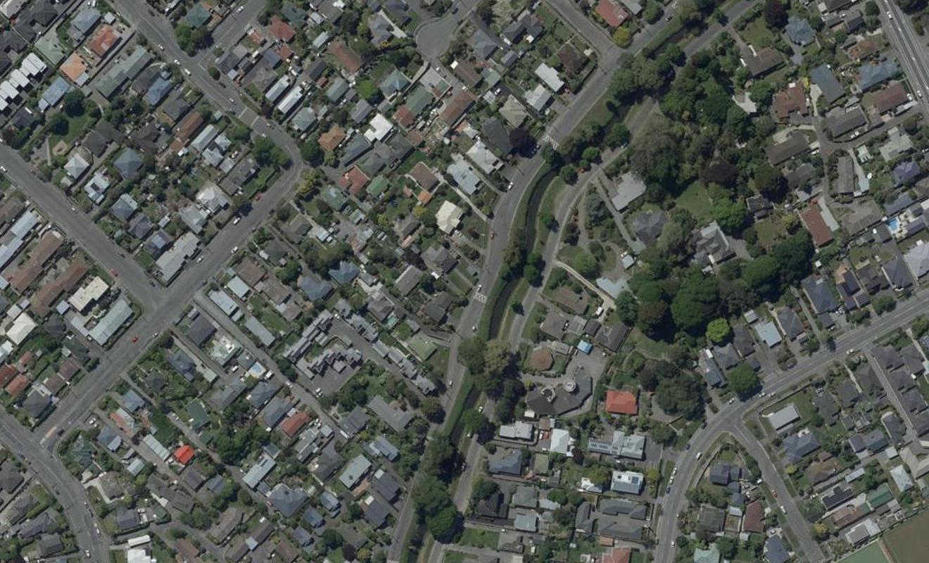 319 Eastern Terrace, Sydenham, Christchurch - Carousel 1