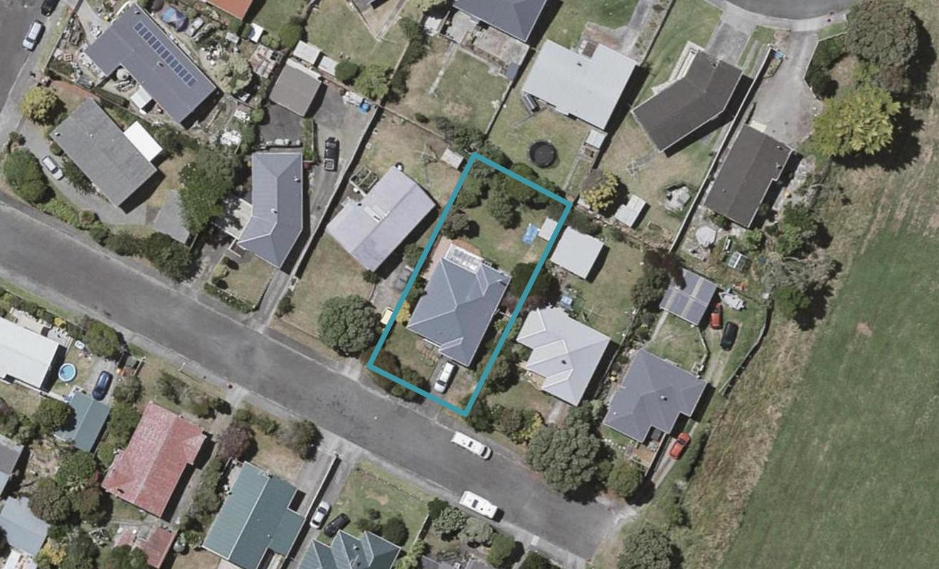 8 Yates Street, Otaki Beach, Otaki - Carousel 1