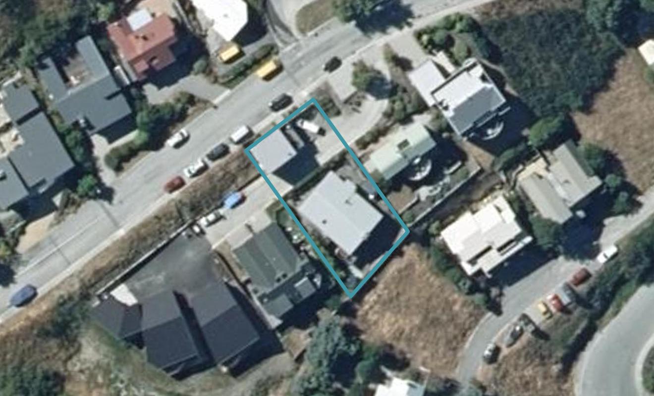 136 Wynyard Crescent, Fernhill, Queenstown - Carousel 1