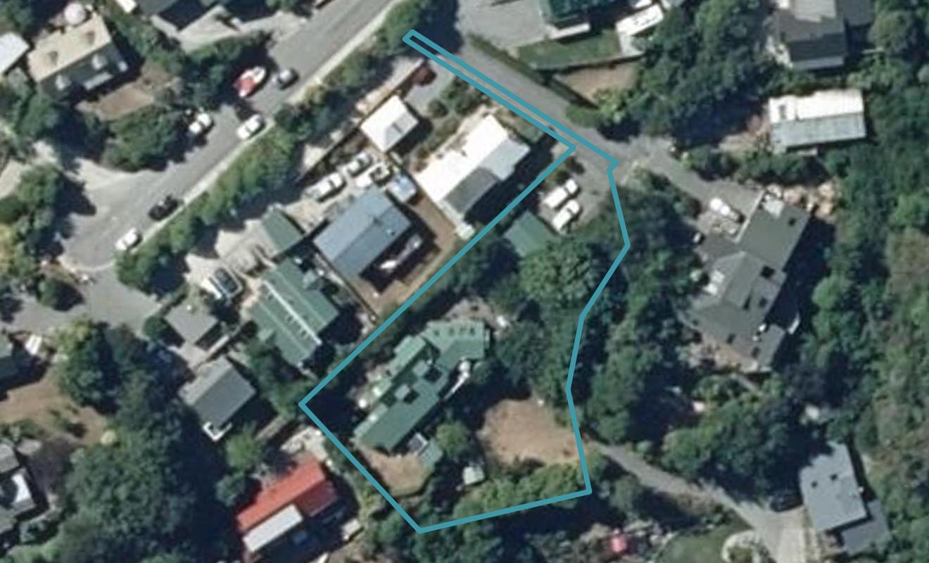 16 Evergreen Place, Sunshine Bay, Queenstown - Carousel 1