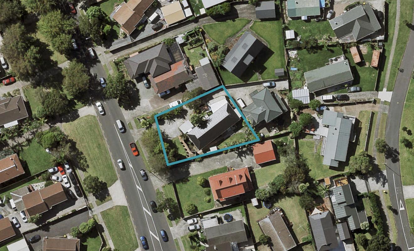 39 Hollyford Drive, Clover Park, Auckland - Carousel 1