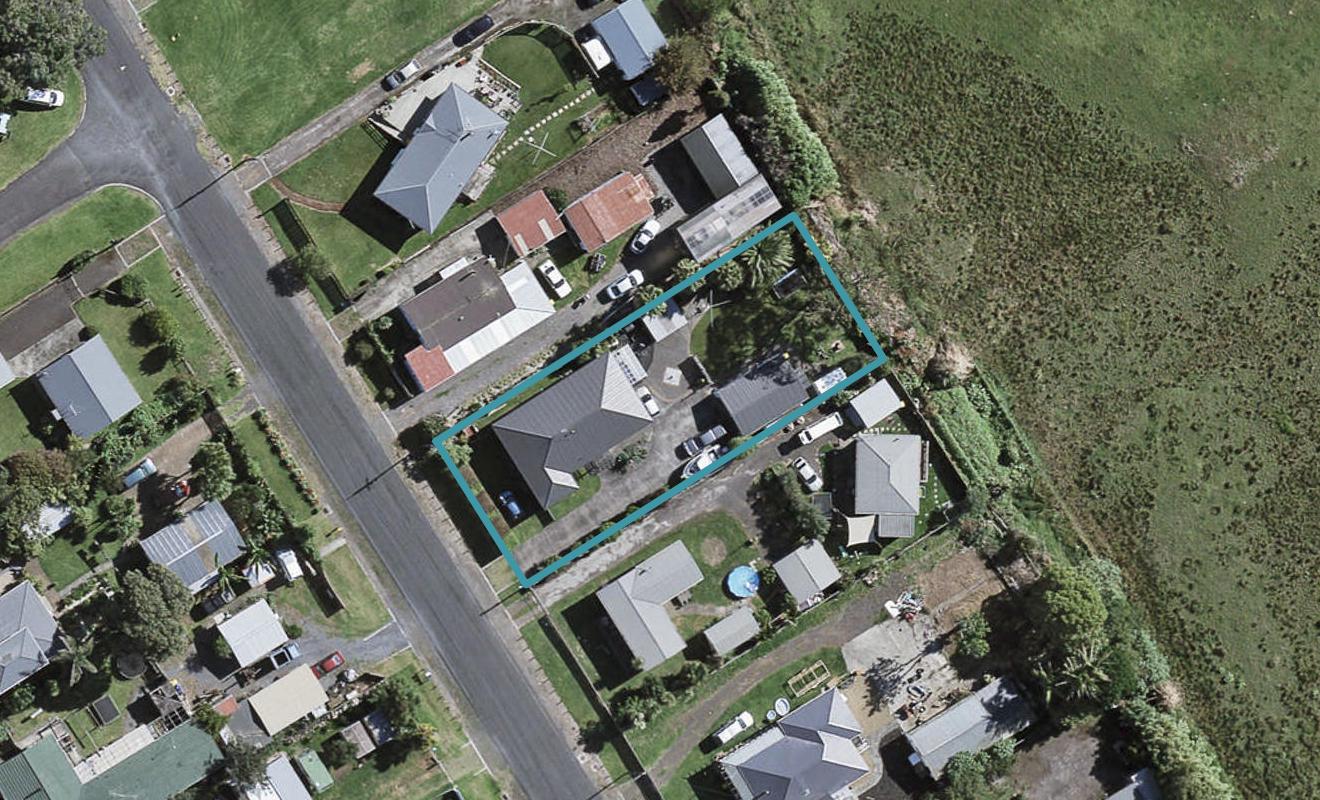 20 Ronald Avenue, Waiuku - Carousel 1
