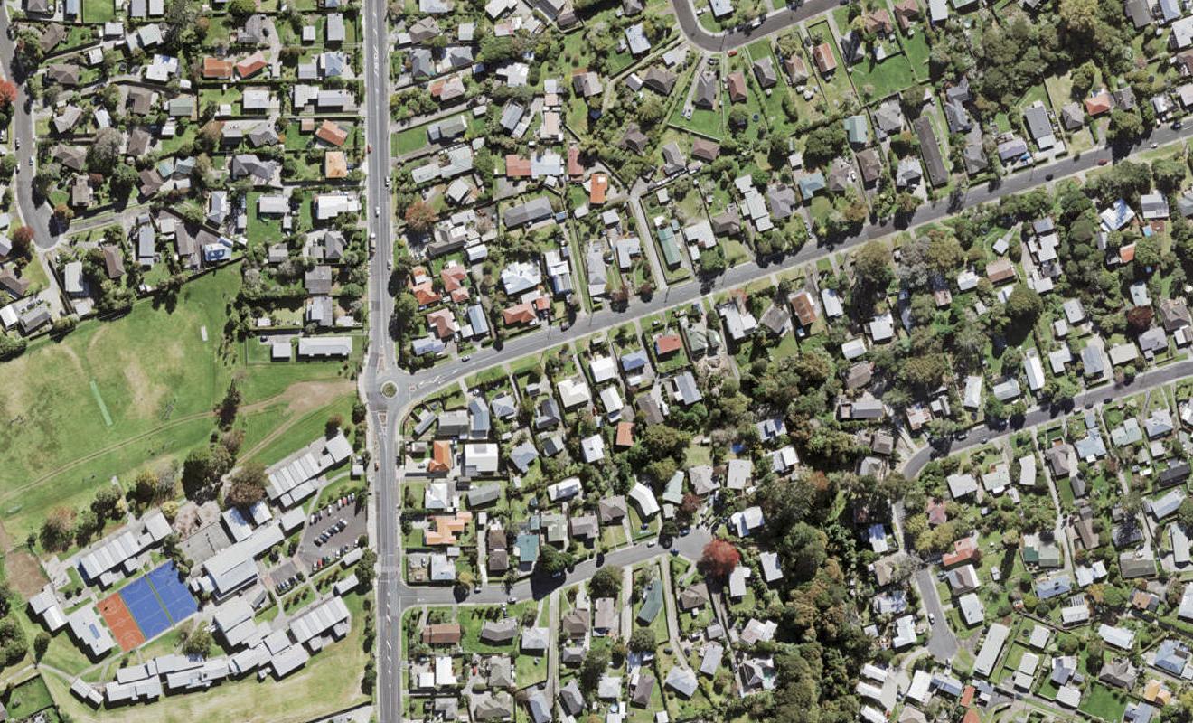 1/7 Eskdale Road, Birkdale, Auckland - Carousel 1