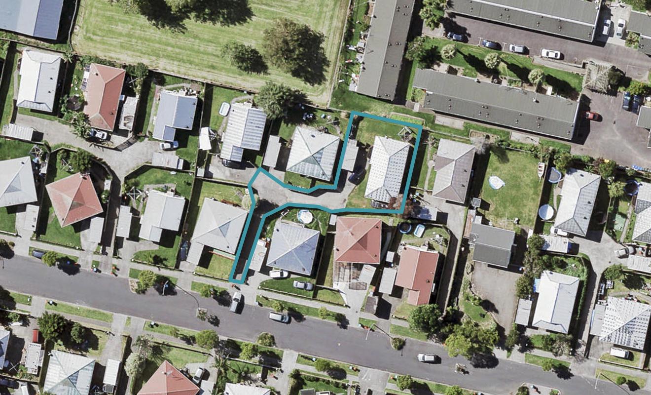 86D Maybury Street, Point England, Auckland - Carousel 1