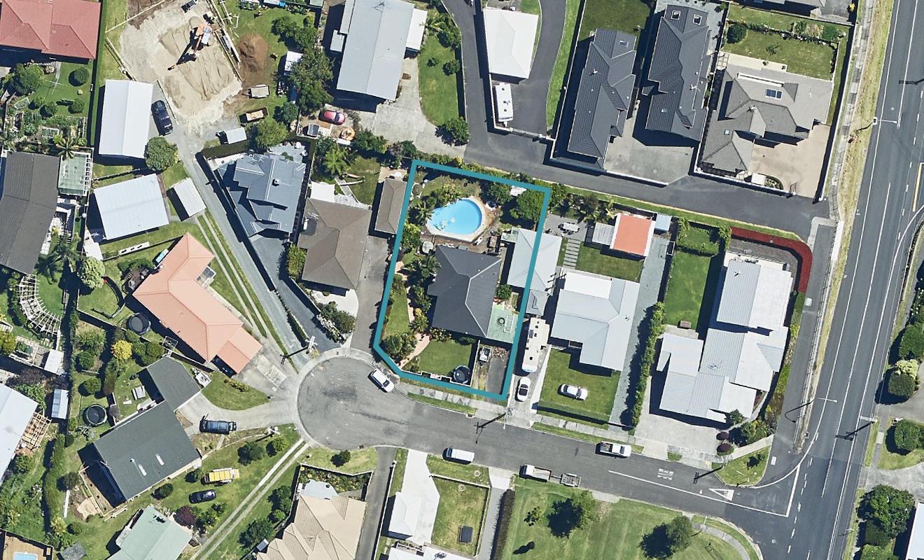 6 Bennett Street, Otumoetai, Tauranga - Carousel 1