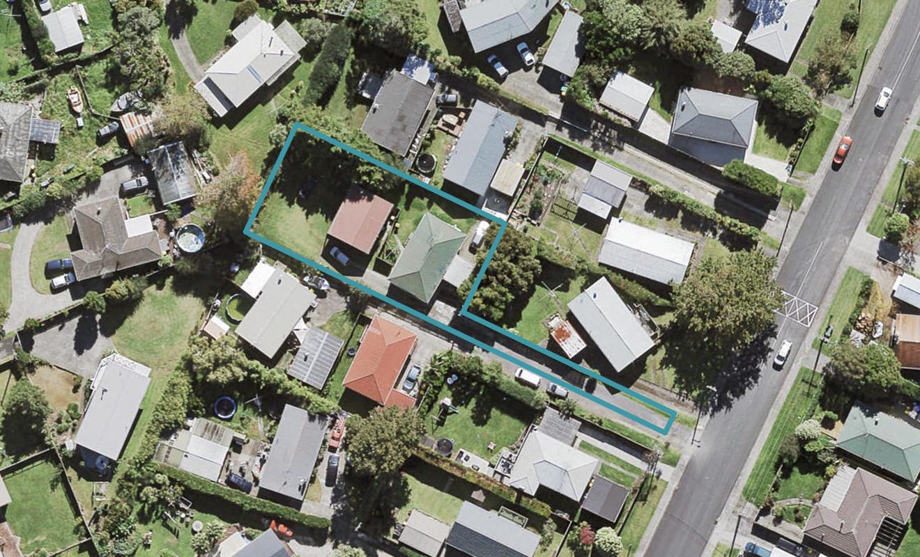 18A Tramway Road, Beach Haven, Auckland - Carousel 1