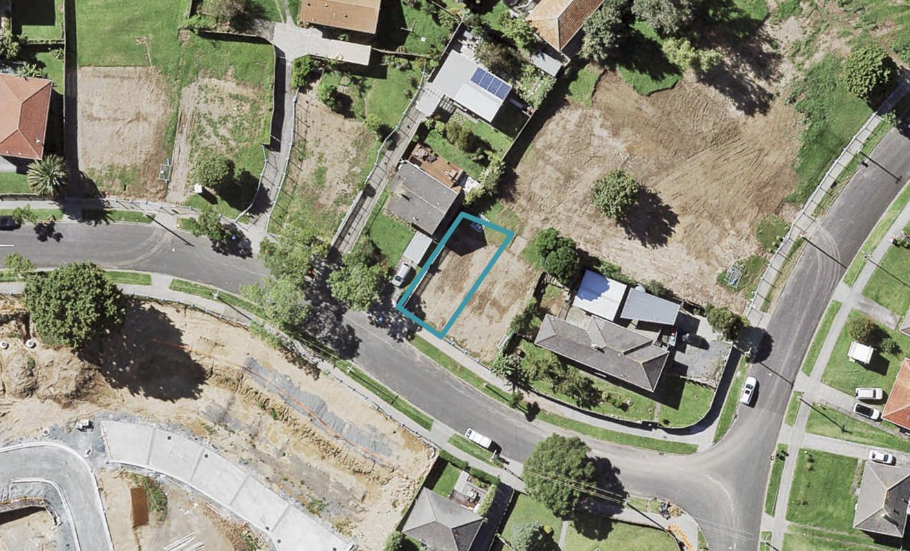 12A Overlea Road, Glen Innes, Auckland - Carousel 1
