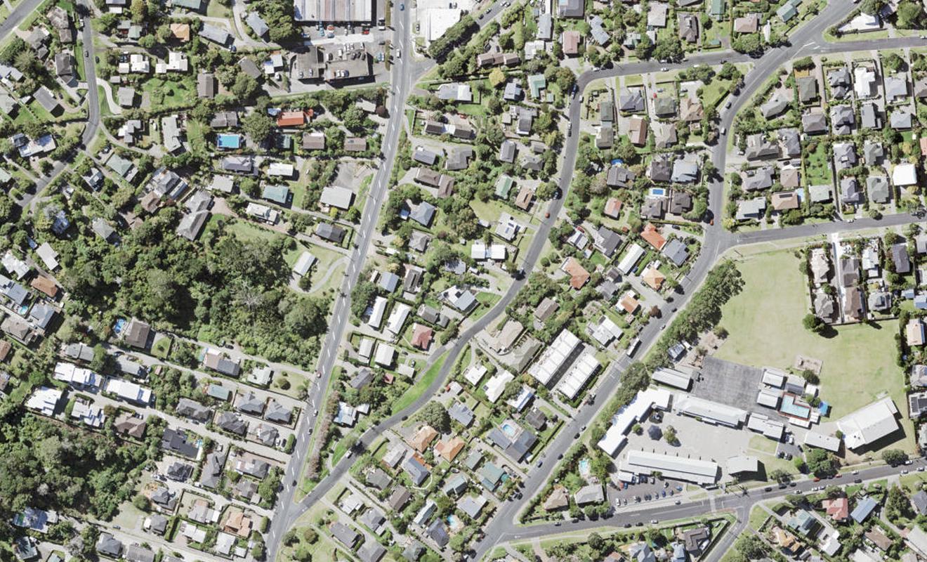 1/25 Philson Terrace, Browns Bay, Auckland - Carousel 1