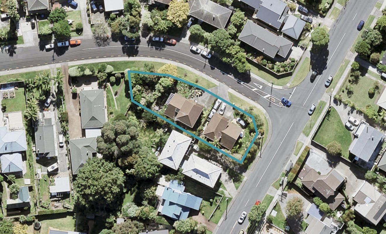 2/152 Deep Creek Road, Torbay, Auckland - Carousel 1