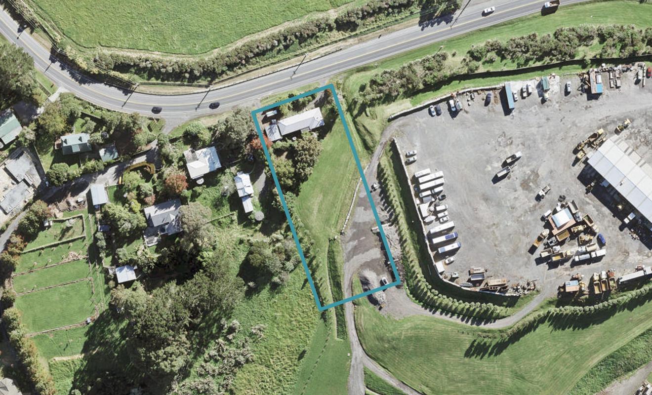 1148 East Coast Road, Albany - Carousel 1