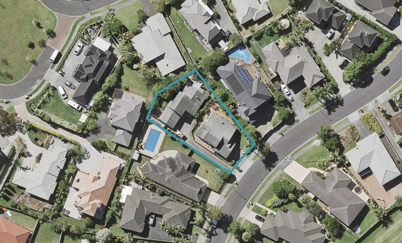 2/8 Bundoran Way, Pinehill, Auckland - Carousel 1