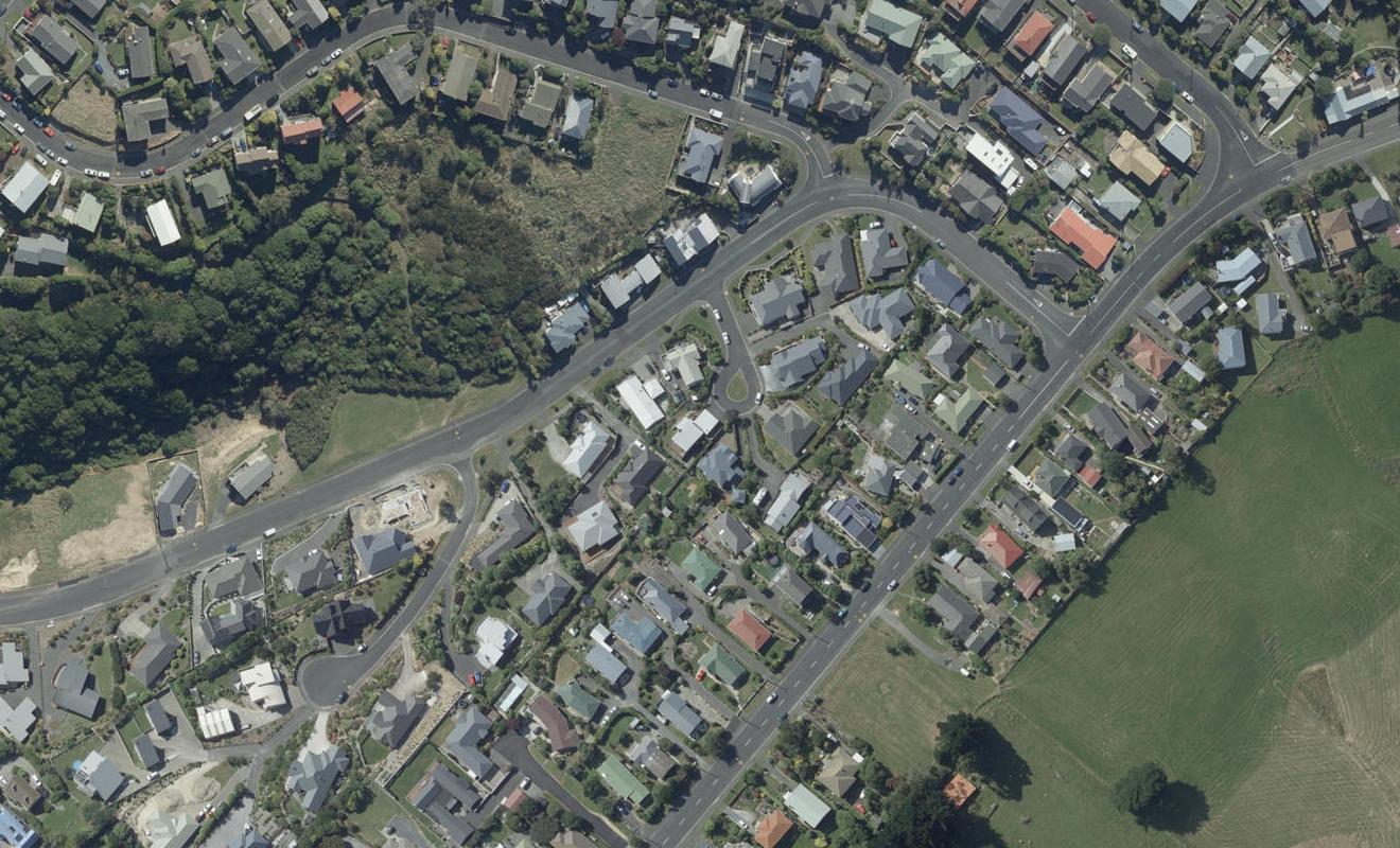 4 Gowan Close, Shiel Hill, Dunedin - Carousel 1