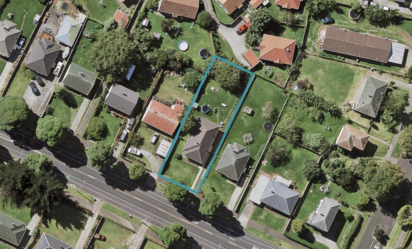 198 Tripoli Road, Point England, Auckland - Carousel 1