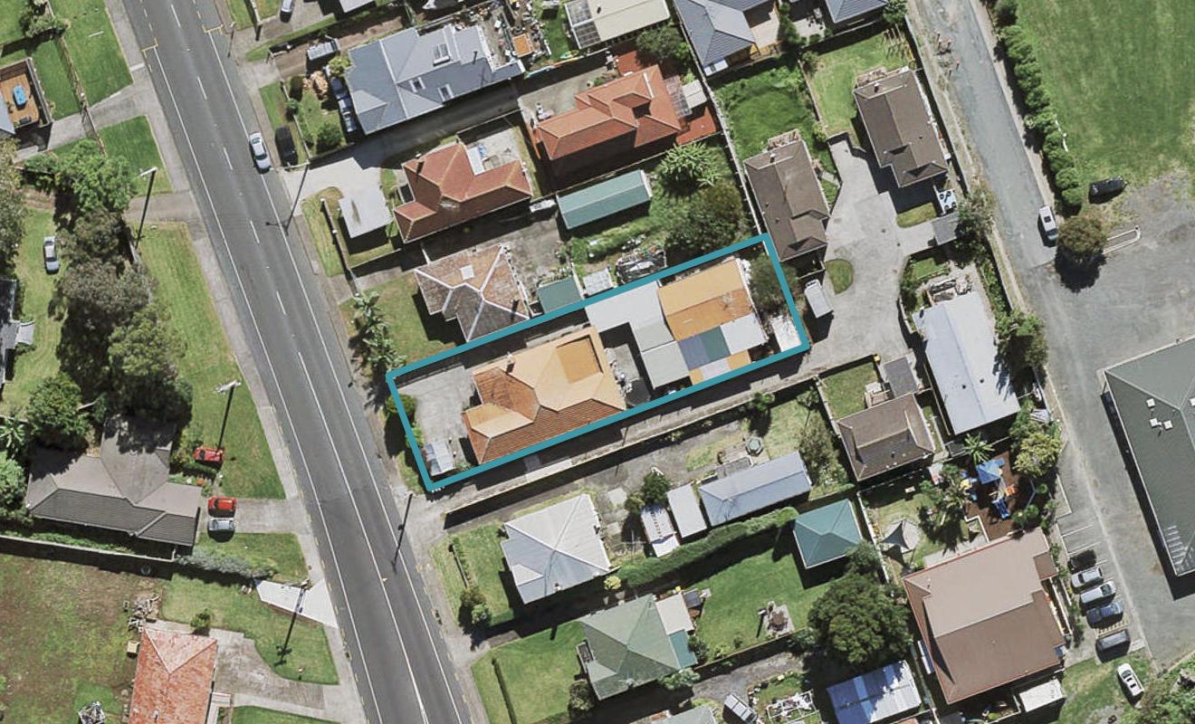153 Coronation Road, Mangere Bridge, Auckland - Carousel 1