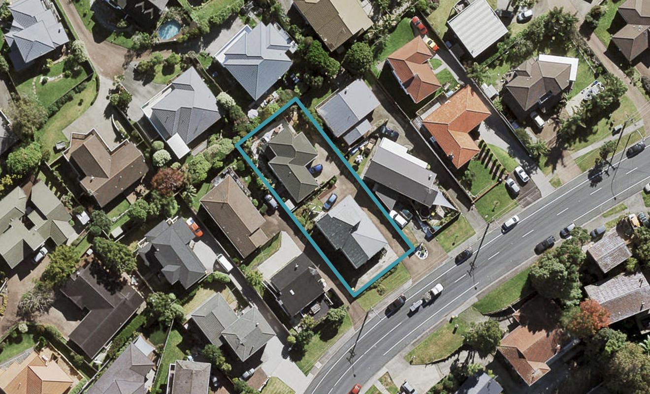 2/46 Sunset Road, Unsworth Heights, Auckland - Carousel 1