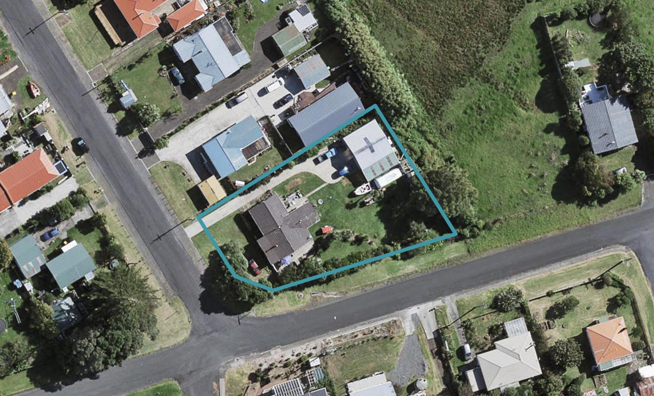 2 Ronald Avenue, Waiuku - Carousel 1