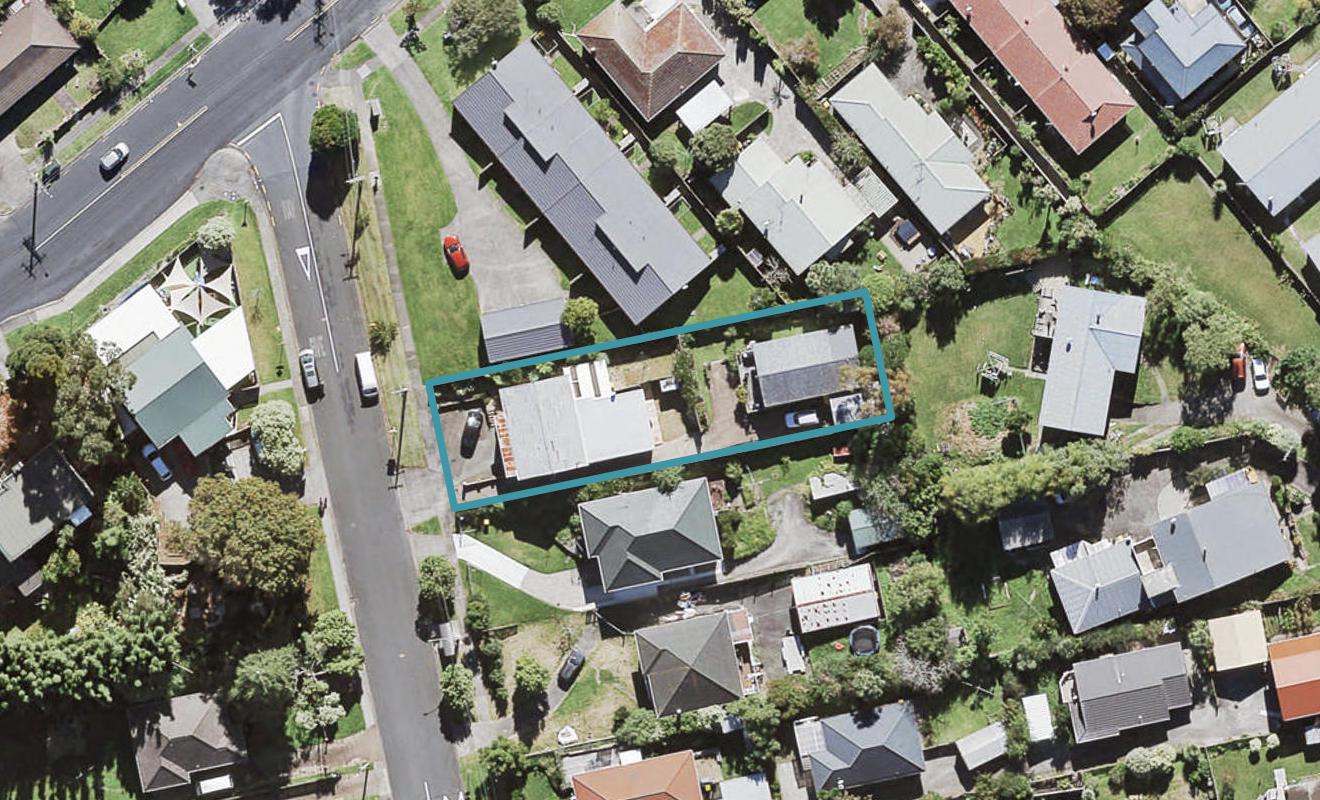 2A Arahoe Road, New Lynn, Auckland - Carousel 1