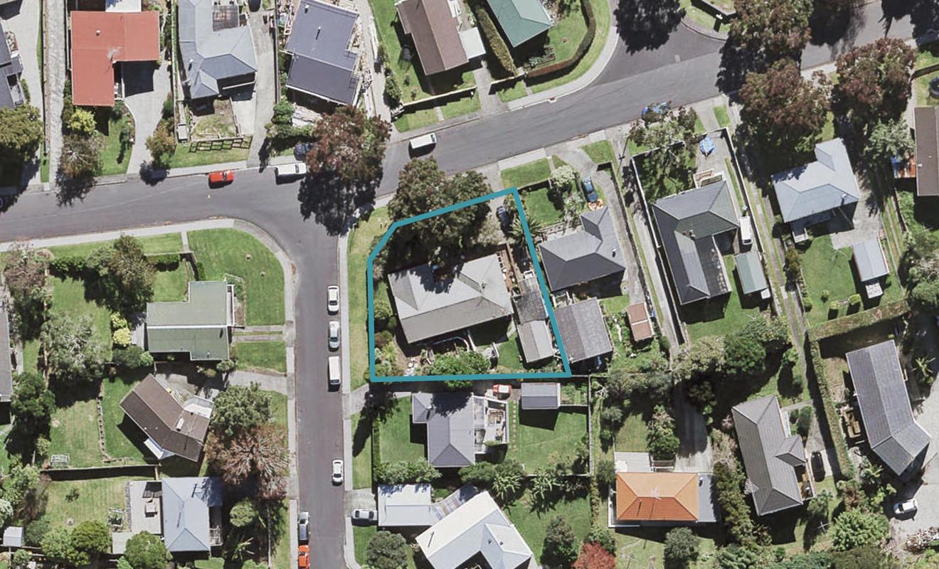 7 Castleton Street, Birkdale, Auckland - Carousel 1