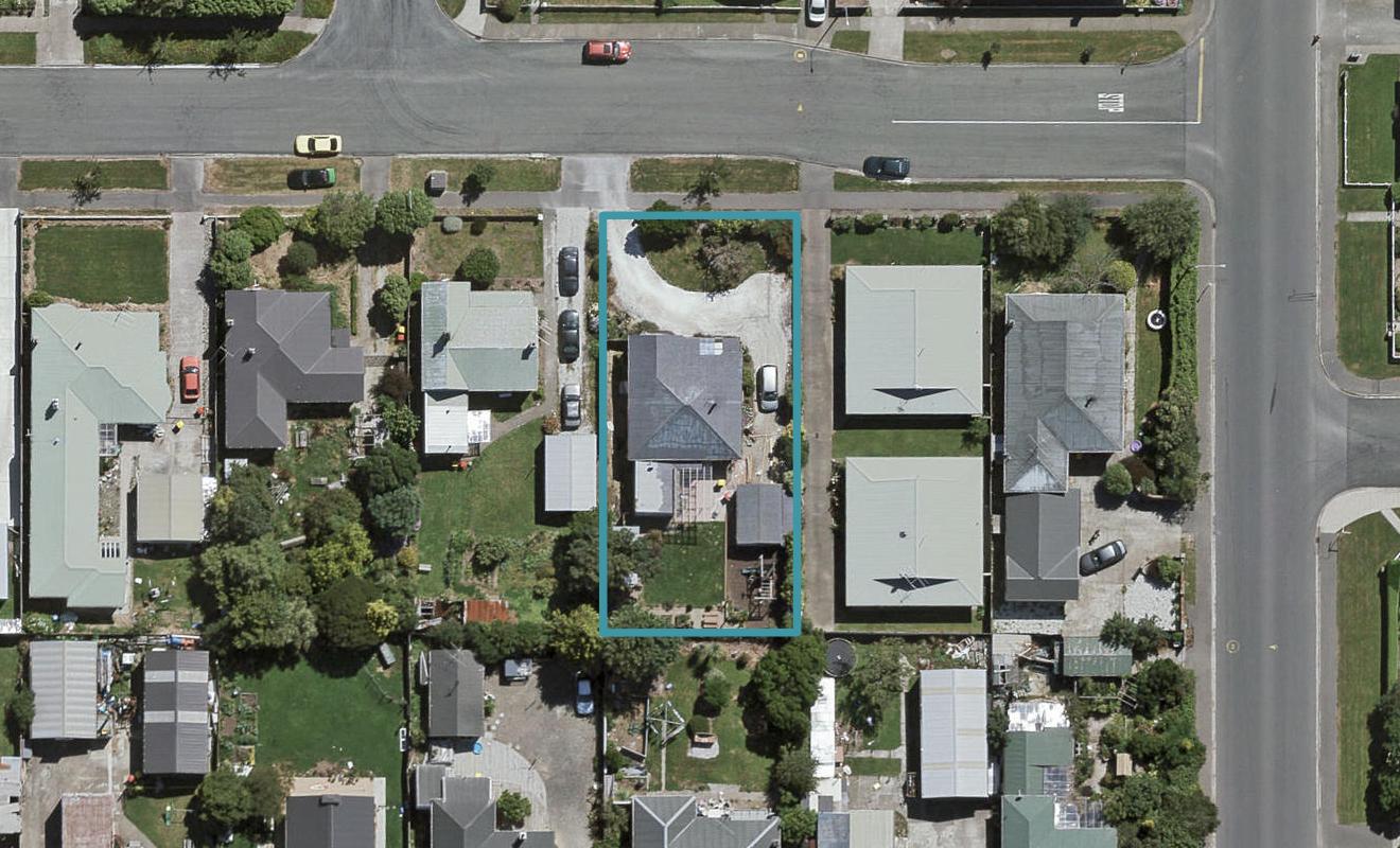 27 Hardy Street, Strathern, Invercargill - Carousel 1
